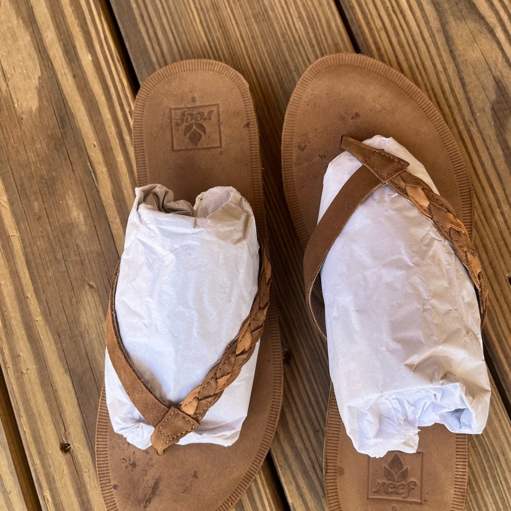 Reef Brown Braided Strap Flip-Flop Sandals